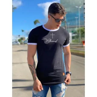 Camiseta estampada masculina manga curta longline - PRETA COM AZUL