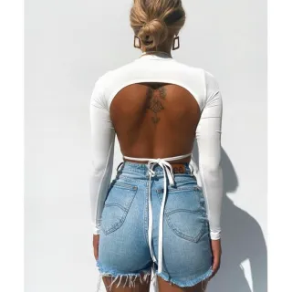 Moda Instagram: Cropped Manga Longa Gola Alta com Bojo - Costa Nua - Preto