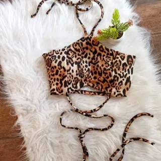 Moda Blogueira: Cropped Com Bojo e Amarrações - Verao 2023 - azul ilhas gregas