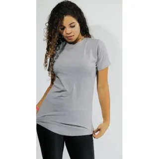 Blusa Feminina Tapa Bumbum Longa - Conforto e Estilo em uma Peça Versátil - Preto