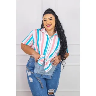 Camisa unissex listradinha com botões perfeita para a camisaria Cand Collor - M Slim