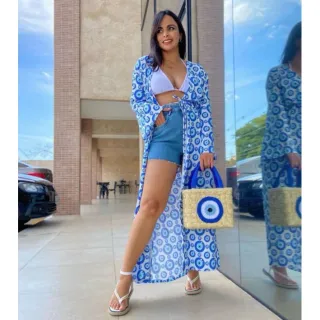 Moda 2022: Saída de Praia Estampada Manga Longa Olho Grego/Tropical - olho azul