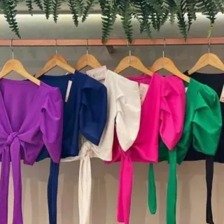 Moda feminina: blusa manga curta princesa multiformas cropped - P