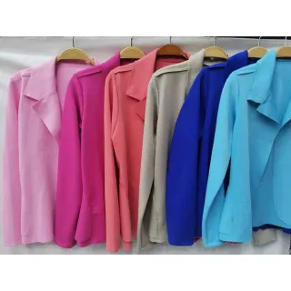 Casaco curto em neoprene com babado - Blazer feminino - Rosa Bebe