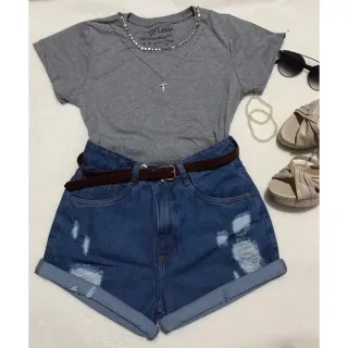 Malha Penteada Algodão Lisa: Camisetas Femininas em Diversas Cores - Azul Denin