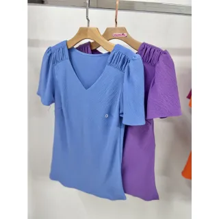 Blusa manga curta feminina com detalhe elástico no ombro - Off