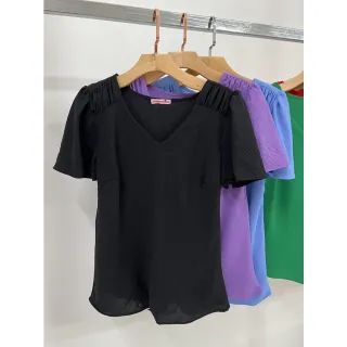 Blusa manga curta feminina com detalhe elástico no ombro - Off