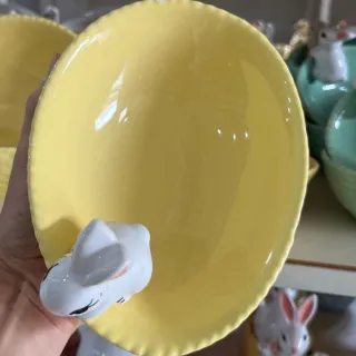 Cestinha de Cerâmica em Formato de Ovo de Páscoa Coelhinho - Verde