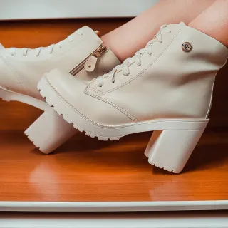 Bota Feminina Tratorada Salto Alto Coturno Muritalle Tamanho Grande 35 ao 42 - Branco Fosco