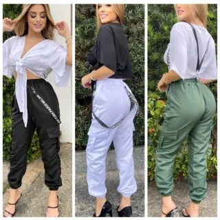 Bolsos Laterais Calça Jogger Feminina Tactel Cargo com Suspensório - CAQUE