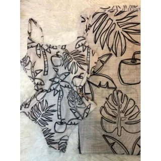 Moda praia feminina: Conjunto bori com saída canga e bojo - Coqueiro alça fina