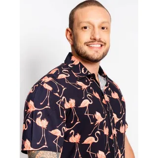 Camiseta Estampada Flamingos Preta em Viscose - GG