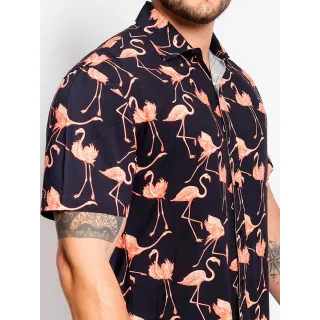 Camiseta Estampada Flamingos Preta em Viscose - GG