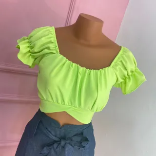 Moda 2023: Cropped Gringa com manga amarração nas costas - Rosa Vivo