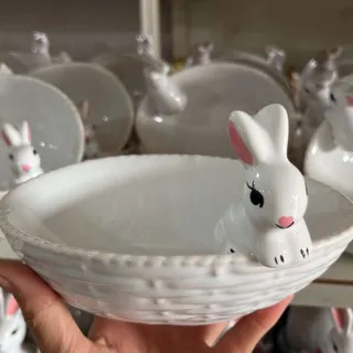 Cestinha de Cerâmica em Formato de Ovo de Páscoa Coelhinho