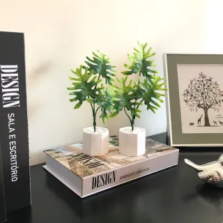 Vasinhos Decorativos com Chifre de Veado - Aparência Natural 21 cm - Único