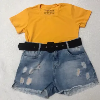 Malha Penteada Algodão Lisa: Camisetas Femininas em Diversas Cores - Azul Denin