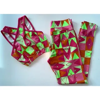 Conjunto de treino suplex feminino transpassado, calça legging e top cropped - Preto