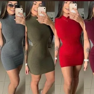 Tubinho curto regata de malha canelada com gola - Vestido Raryel - Cinza