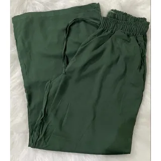 Moderno e elegante, Calça Pantalona de Vicolinho: moda chique e super fashion - G