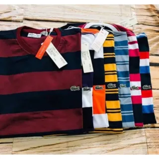 Variedade incrível de estampas em kit com 3 camisetas/camisas - M