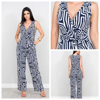 Decote geométrico em macacão com formas - Azul Marinho