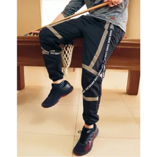 Calça Unissex Street Estilo Jogger Fashion Refletiva Vertical Paris Milan New York - Preto