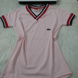Camiseta Feminina Gola V Lacoste Babylook - Promoção Blogueira - Vermelho