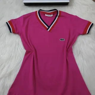 Camiseta Feminina Gola V Lacoste Babylook - Promoção Blogueira - Vermelho
