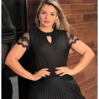 Blusa feminina manga curta bordada com pérolas - moda evangélica - Lilás
