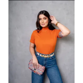 T-shirt Lisa Feminina Gola Alta Zara Basic 100% Algodão - Verde Militar