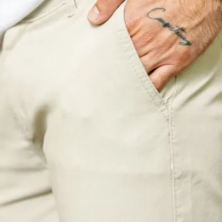 Coleção Sarja Alfaiataria: Calça Masculina Skinny - Bege Sarja