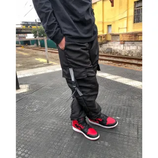 Calça Reta Unissex com Bolsos Laterais e Fita Refletiva - G