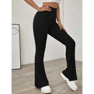 Calça pantalona feminina social básica canelada flare - Preto