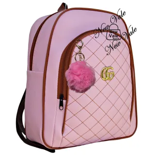 Bolsa Feminina em Courino Fashion com Alças Reguláveis e Lindo Chaveiro Pom pom - 58 Café Pompom