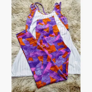 Moda Fitness Feminina: Kit Conjunto Trio Calça E Top + Blusa Embutida em Promoção - 33