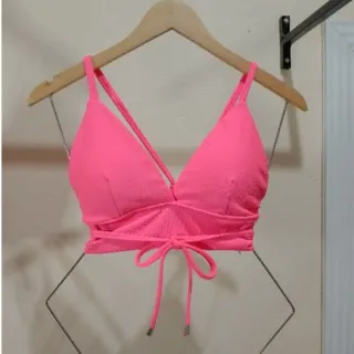 Suplex feminino alça fina, top cropped com alcinha - Raryel - Preto