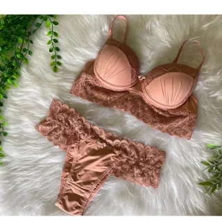 Sutiã de Bojo em Renda e Microfibra - Conjunto Lingerie - Vermelho