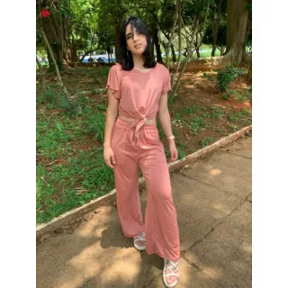 Blusa de amarrar manga flare e calça pantalona em conjunto suede feminino - Verde Claro