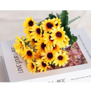 Arranjo de Flores Girassol - Buquê Pequeno com 22 peças - Único
