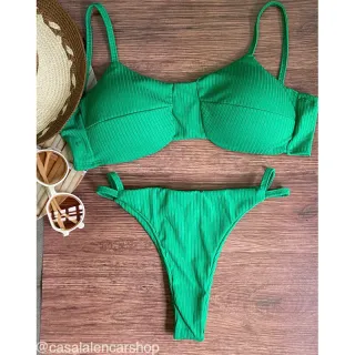 Moda Verão 2023: Biquini com Bojo Canelado - Verde Bandeira