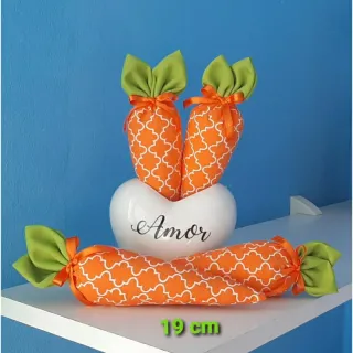 Kit Decoração Páscoa: Cenoura de Tecido - 04 unidades por R$ 25,00 - Único