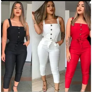 Detalhes de Botão no Macacão Alça P ao G - Pink