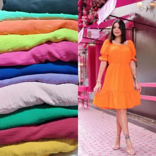 Vestido feminino estilo Ciganinha em tecido Duna liso e com detalhes em duna pipoca, manga princesa - moda verão - Verde Bandeira
