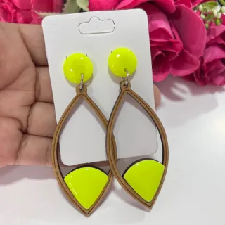 Feminino Brinco Madeira Mdf com resina - A15