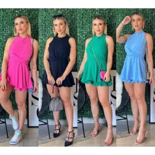 Moda Tendência: Vestido Macaquinho - Preto