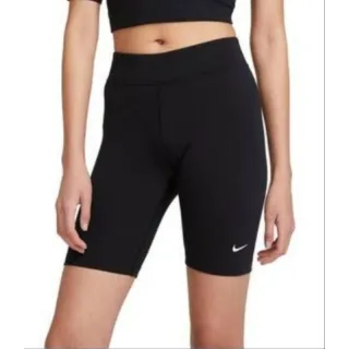 Bermuda confortável e não transparente - Shorts meia coxa - Shorts meia coxa preto/branco