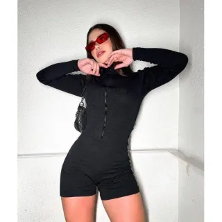 Academia e festa: Macaquinho suplex poliamida com zíper - Preto Suplex -102