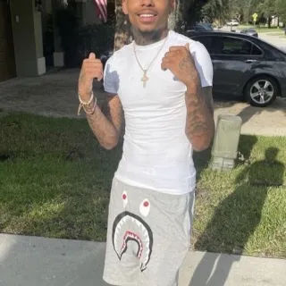 Camiseta Canelada Americana Rapper Trapper Justa Branco Preto - Preto