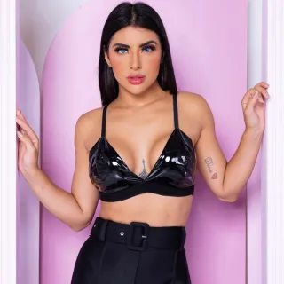 Moda balada: Cropped vinil brilhoso fake com bojo - tendência regata - Preto